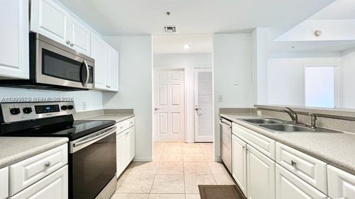 apt-201-1200 Town Center Dr, Jupiter, FL, 33458-5258 | Card Image