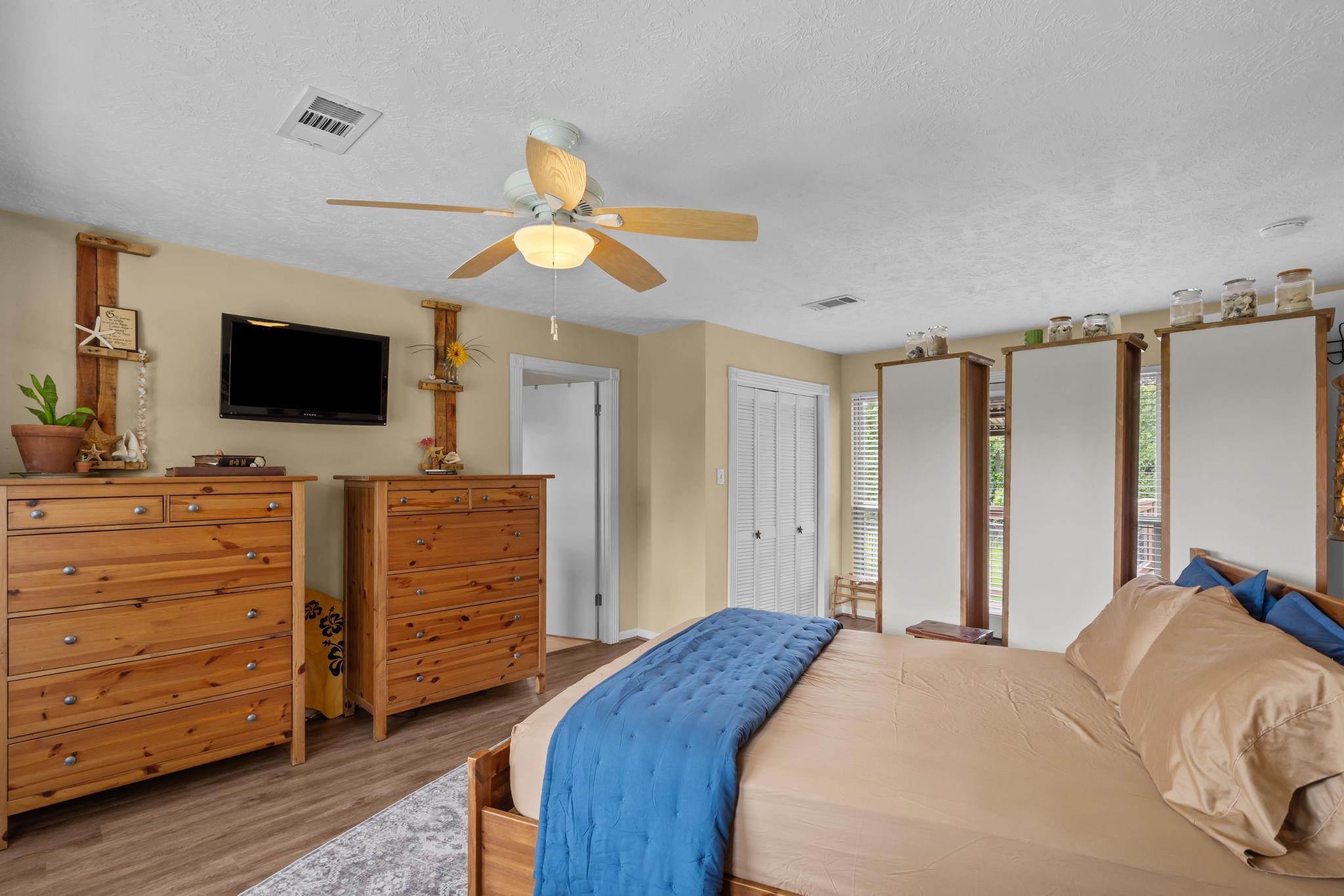 Residential in Shoreacres 4