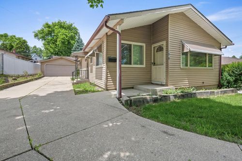 6083 S 20th Street, Milwaukee, WI, 53221 | Card Image