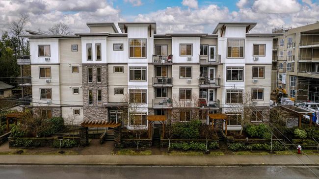 217 - 11887 Burnett Street, Condo with 1 bedrooms, 1 bathrooms and 1 parking in Maple Ridge BC | Image 1