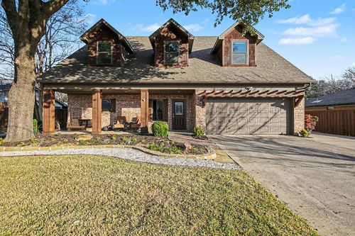 3538 Mercury Dr, Grapevine, TX, 76051-4520 | Card Image