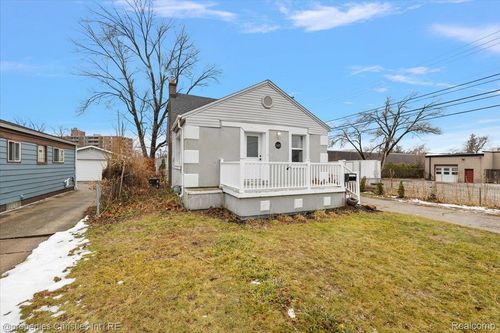 2435 Sunnyknoll Ave, Berkley, MI, 48072-1792 | Card Image
