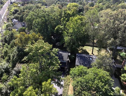 1850 Dorchester Rd, Birmingham, MI, 48009-7401 | Card Image