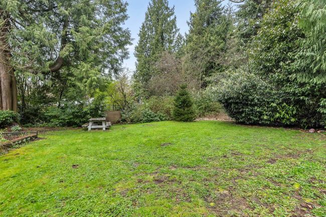 1613 Lincoln Avenue, House other with 3 bedrooms, 2 bathrooms and 6 parking in Port Coquitlam BC | Image 33