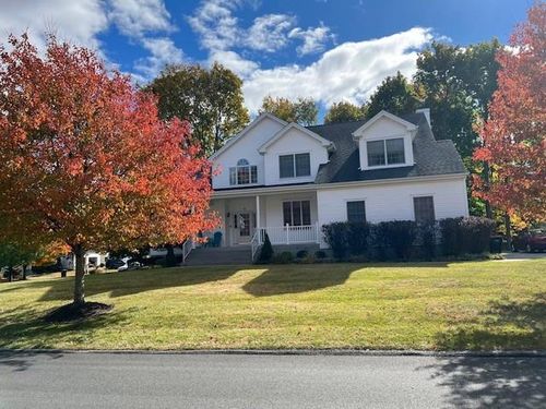 46 Loomis Dr, Baldwin Place, NY, 10505-2011 | Card Image