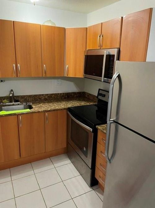 20-4444 Ludlam Rd, Miami, FL, 33155-5800 | Card Image
