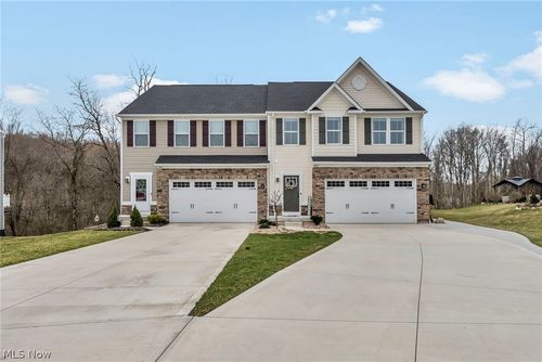 3017 Bonita Cir Se, Canal Fulton, OH, 44614-8254 | Card Image