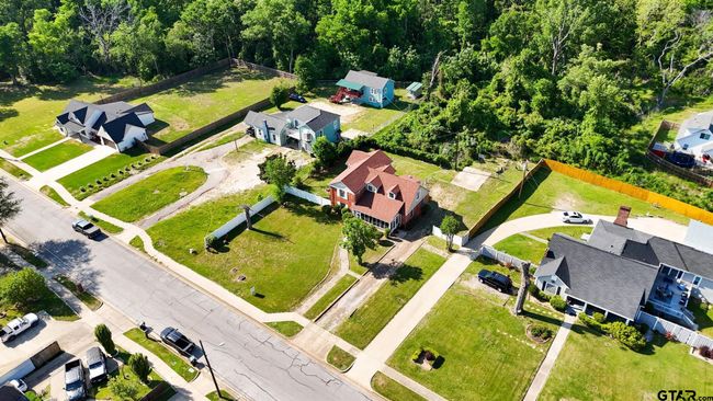 1405 Mockingbird Ln, House other with 4 bedrooms, 2 bathrooms and null parking in Tyler TX | Image 42