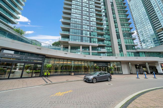 905 - 18 Harbour St, Condo with 2 bedrooms, 2 bathrooms and 1 parking in Toronto ON | Image 26