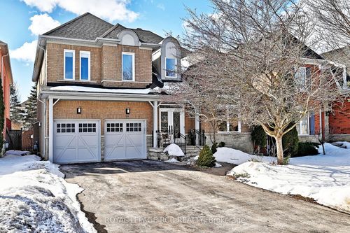 99 Deerhorn Cres, Aurora, ON, L4G6S3 | Card Image