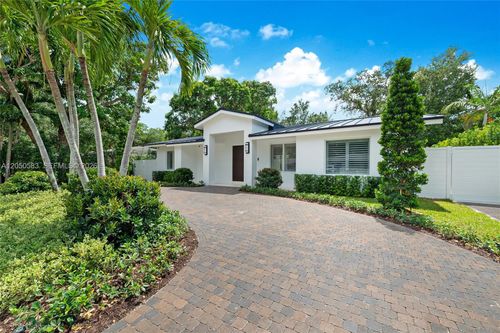 7107 Sw 63rd Ave, South Miami, FL, 33143-4706 | Card Image