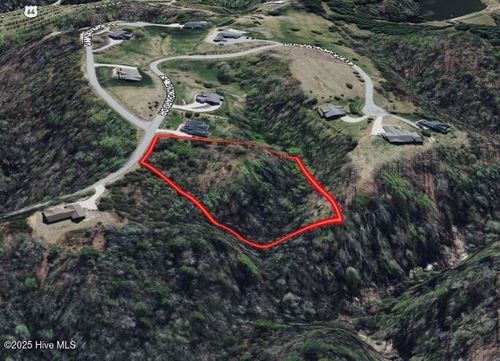 374 Summer Orchard Dr, Hendersonville, NC, 28792-0506 | Card Image