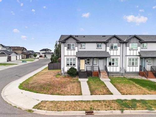 274 Mildred Dobbs Blvd N, Lethbridge, AB, T1H7E3 | Card Image