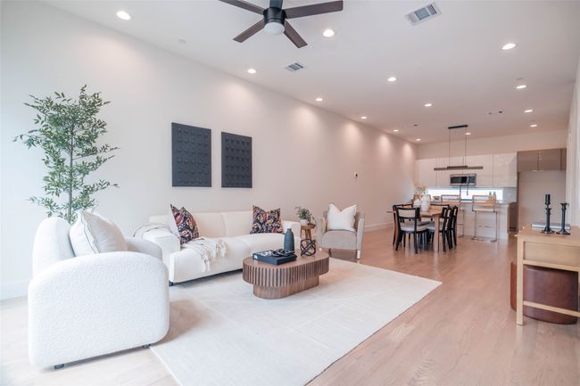 106 - 4517 Munger Ave, Condo with 2 bedrooms, 3 bathrooms and null parking in Dallas TX | Image 14