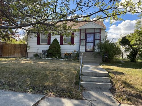 141 W Oak Street, Elko, NV, 89801 | Card Image