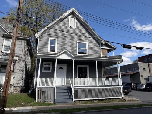 7 Division St, Gloversville, NY, 12078-3923 | Card Image