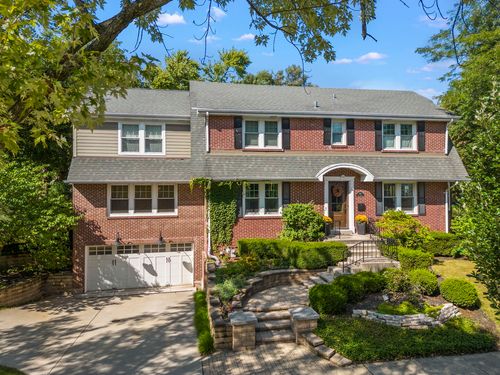 388 Hill Ave, Glen Ellyn, IL, 60137-4904 | Card Image