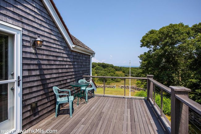 100 Gosnolds Way, House other with 4 bedrooms, 3 bathrooms and null parking in Chilmark MA | Image 9