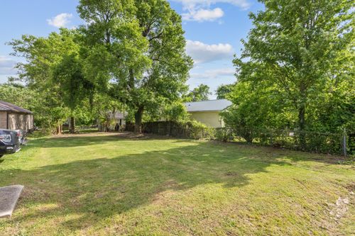 311 E Smith St, Gallatin, TN, 37066-2942 | Card Image