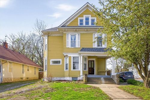 563 E Park St, Olathe, KS, 66061-5411 | Card Image