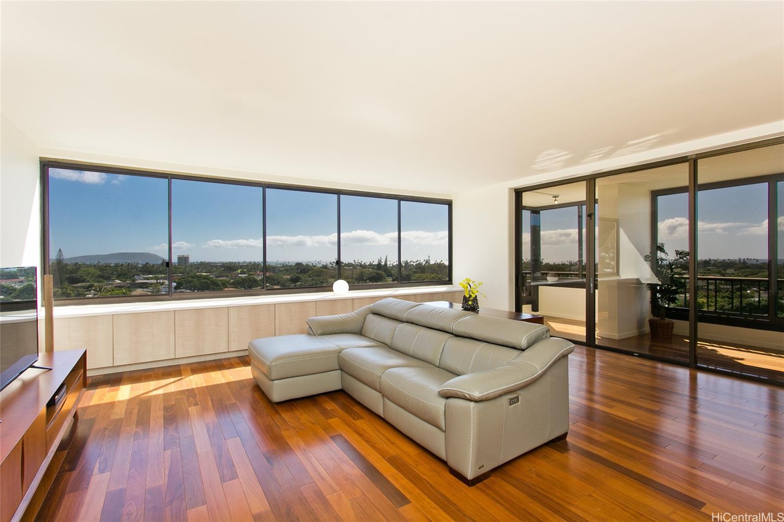 Pahoa Ave, Honolulu, HI 96816 #1