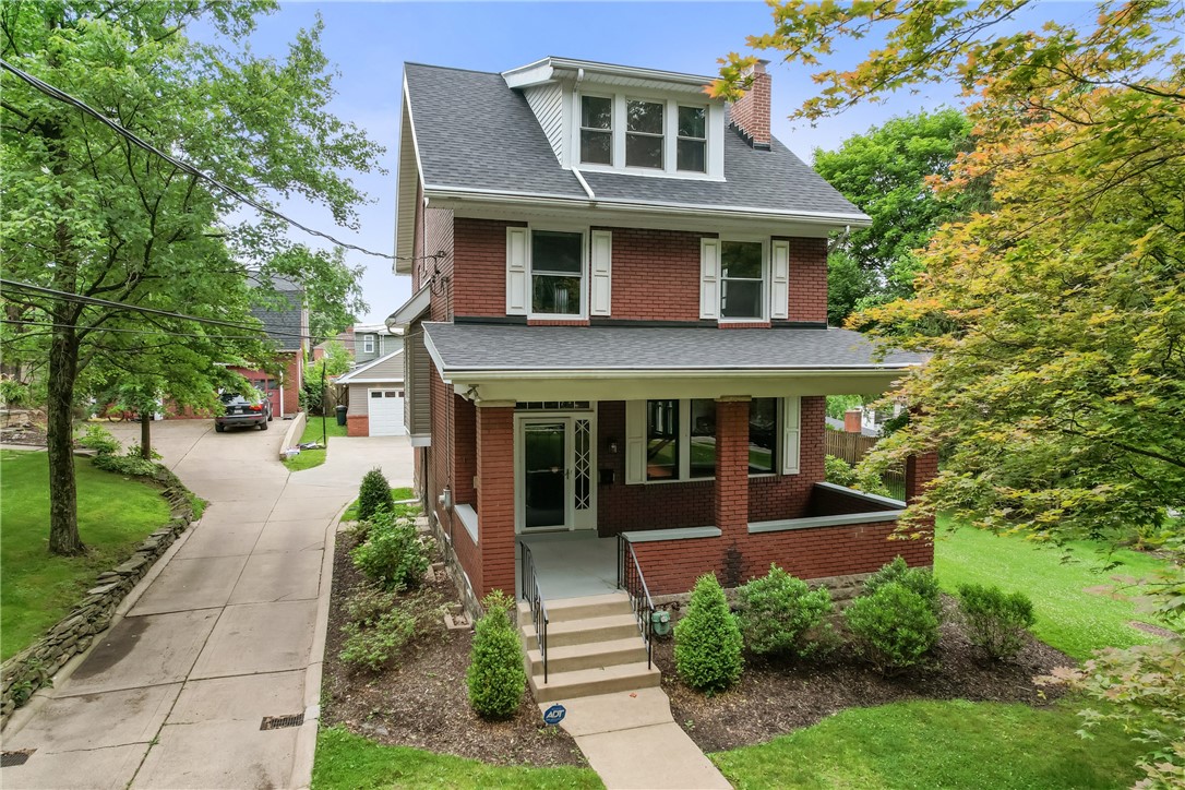 Hulton Rd, Oakmont, PA 15139