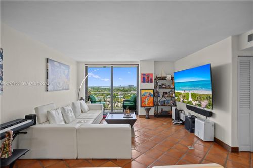 1204-2350 Ne 135th St, North Miami, FL, 33181-3553 | Card Image