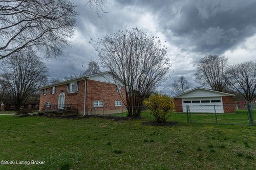 2700 Stephan Rd, Louisville, KY, 40214-3244 | Card Image