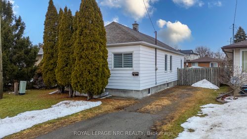 26 Kent St, Saint Catharines, ON, L2S1H2 | Card Image