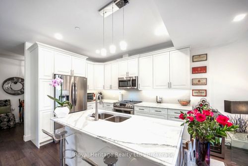 209-135 Orr St, Cobourg, ON, K9A0J6 | Card Image