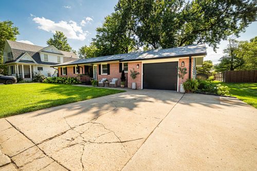 2314 K St, Belleville, KS, 66935-2441 | Card Image