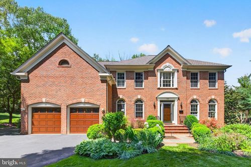 1208 Ingleside Ave, Mclean, VA, 22101-2815 | Card Image