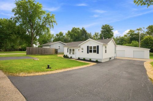 36891 N Carol Ln, Lake Villa, IL, 60046-9331 | Card Image