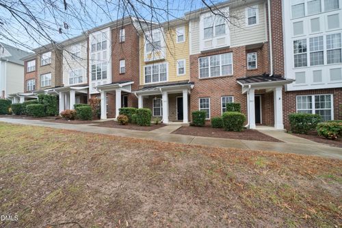 3839 Cary Glen Blvd, Cary, NC, 27519-1872 | Card Image