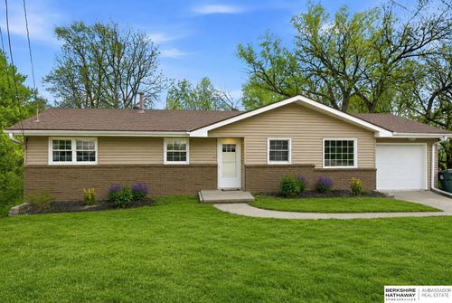 16 Shady Ln, Council Bluffs, IA, 51503-5023 | Card Image