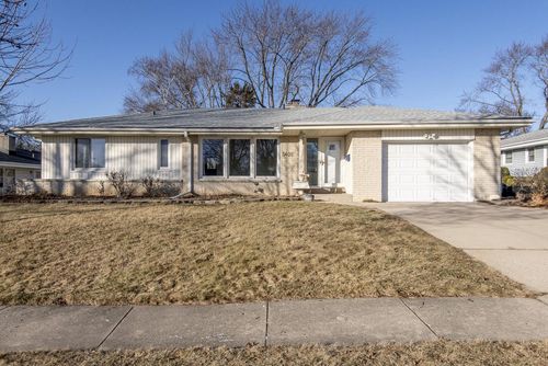 5402 Lakeview Drive, GREENDALE, WI, 53129 | Card Image