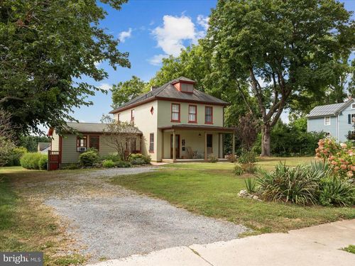 325 S Church St, BERRYVILLE, VA, 22611-1321 | Card Image