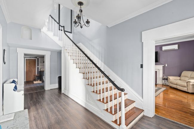 Foyer | Image 9