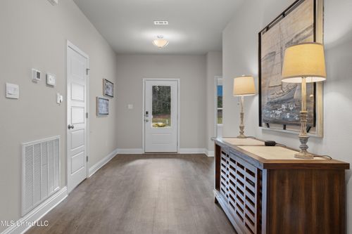 17076 River Hills Dr, Gulfport, MS, 39503-5891 | Card Image