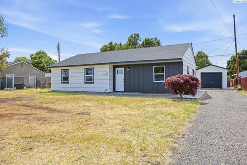 1207 Acacia Ave, Richland, WA, 99354-3026 | Card Image