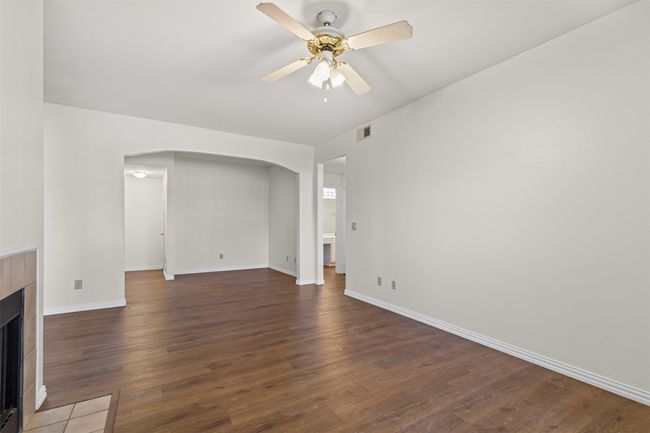 APT-1608 - 2524 Preston Rd, Condo with 2 bedrooms, 2 bathrooms and null parking in Plano TX | Image 8