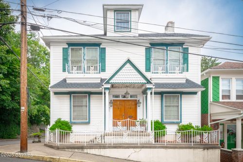 925 N Orange St, Shamokin, PA, 17872-4839 | Card Image