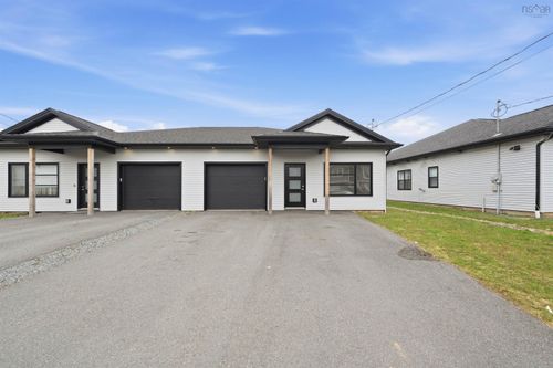 72 Tyler Street, Enfield, NS, B2T0A6 | Card Image