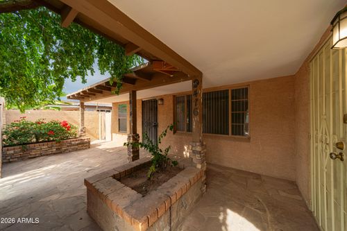 2416 E Clarendon Avenue, Phoenix, AZ, 85016 | Card Image