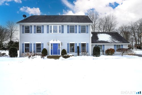 39 Fawn Meadow Dr, Naugatuck, CT, 06770-3577 | Card Image