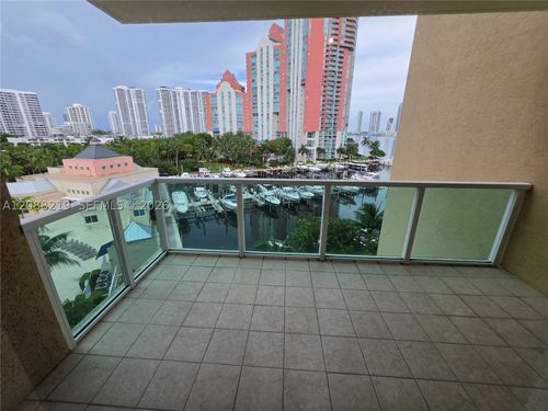 705-3340 Ne 190th St, Aventura, FL, 33180-2664 | Card Image