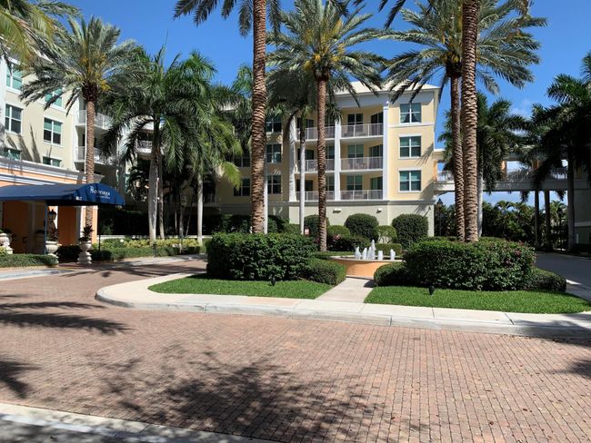 PH15 - 802 W Windward Way, Condo with 3 bedrooms, 2 bathrooms and null parking in Lantana FL | Image 12