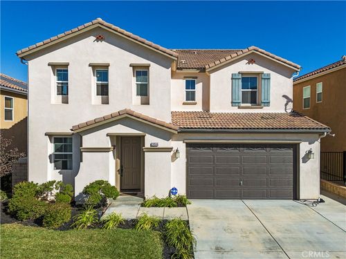 20556 Suzie Ln, Santa Clarita, CA, 91350-5714 | Card Image