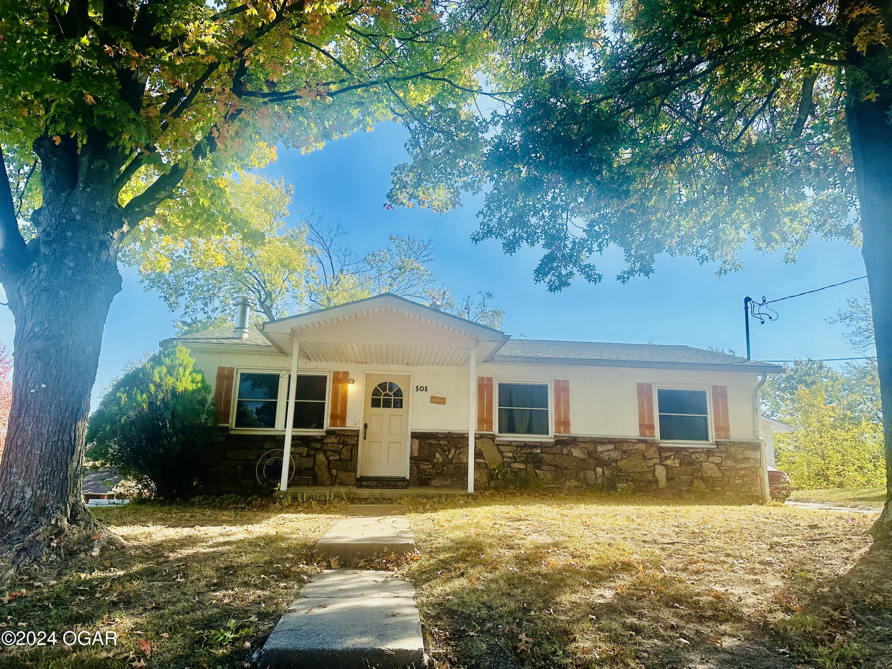 Ozark Ave, Joplin, MO 64801