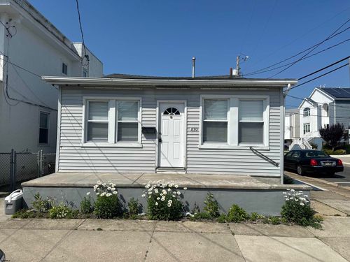 130 N New Haven Ave, Ventnor City, NJ, 08406-2132 | Card Image
